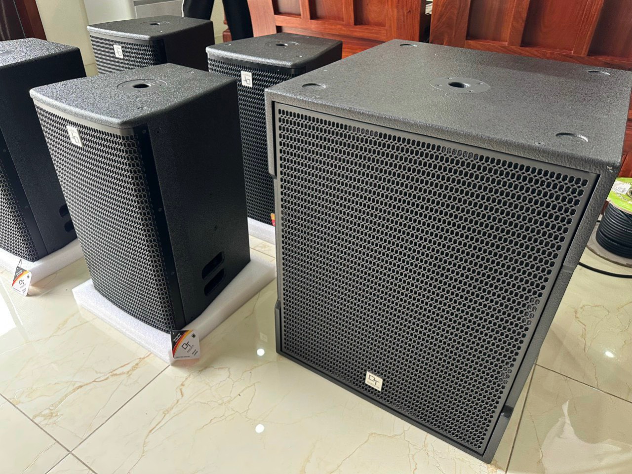 Khách hàng Quang Vinh đánh giá về sản phẩm Loa Sub hơi DT Sigma118 bass 50cm
